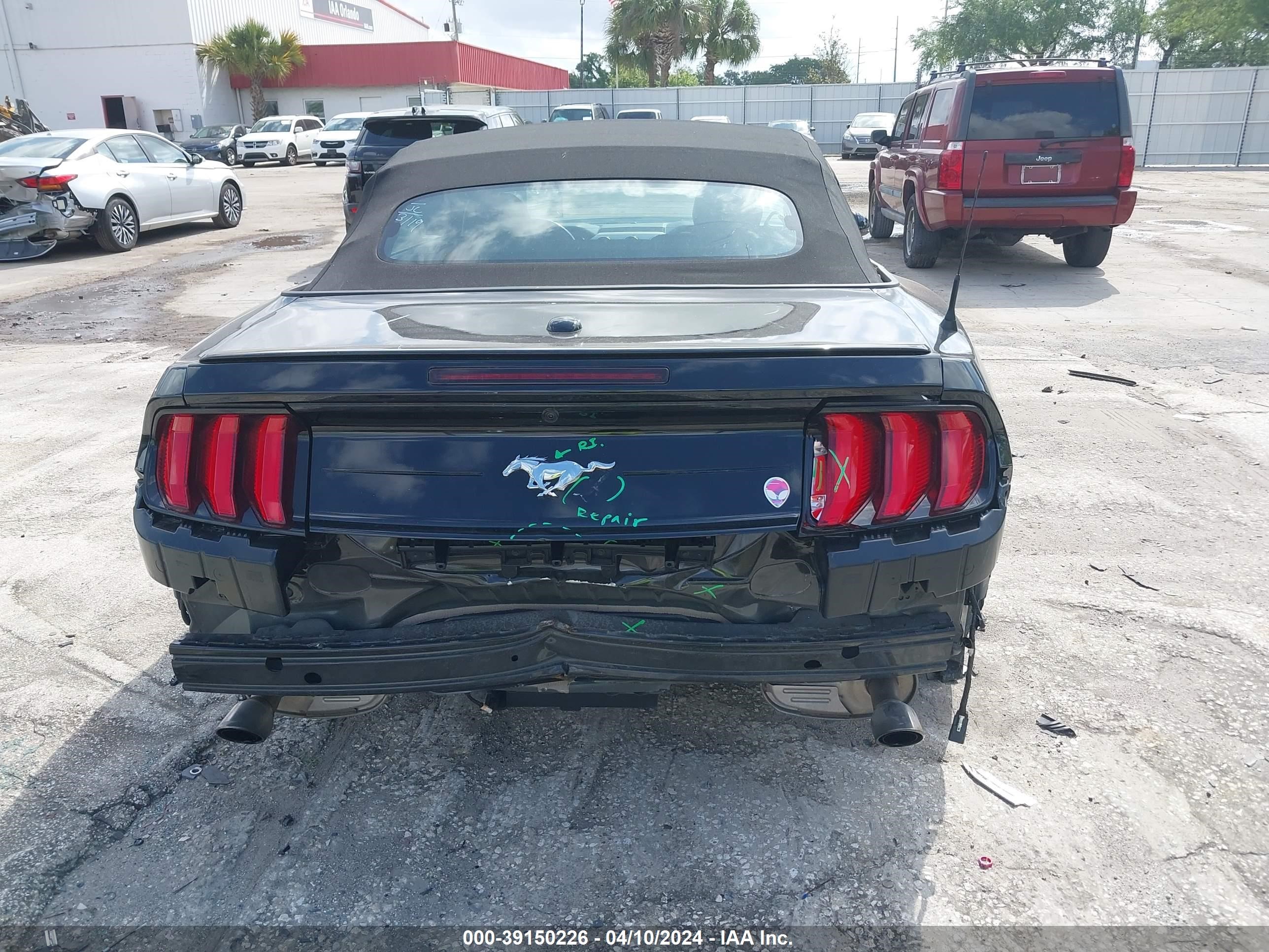 Photo 15 VIN: 1FATP8UH5P5105594 - FORD MUSTANG 