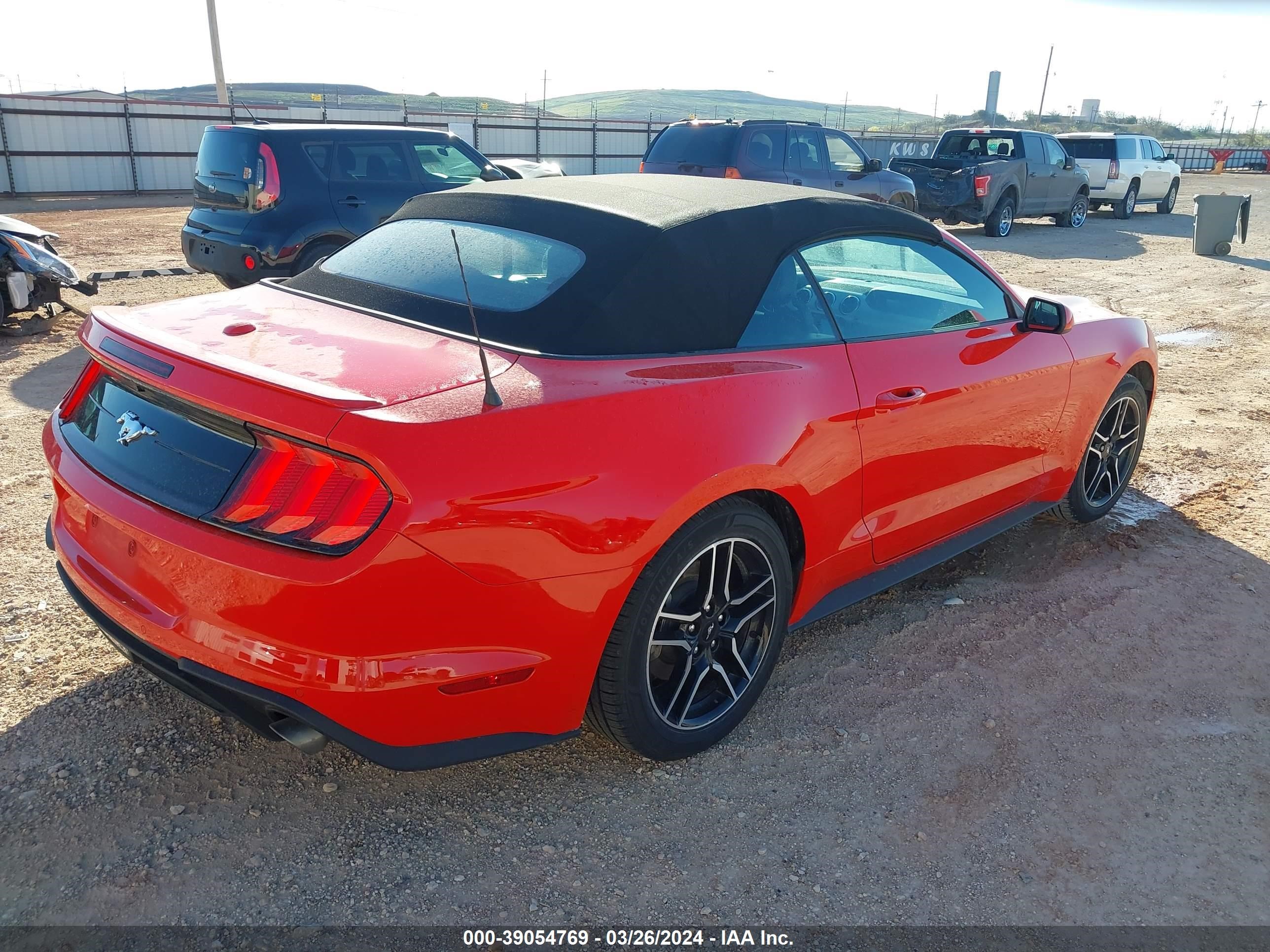 Photo 3 VIN: 1FATP8UH5P5106972 - FORD MUSTANG 