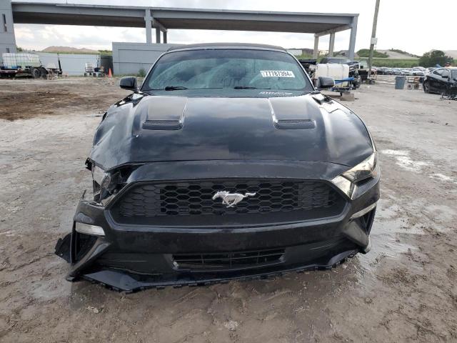 Photo 4 VIN: 1FATP8UH6J5102503 - FORD MUSTANG 