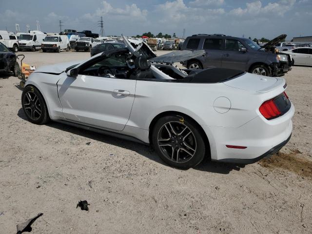 Photo 1 VIN: 1FATP8UH6J5105840 - FORD MUSTANG 