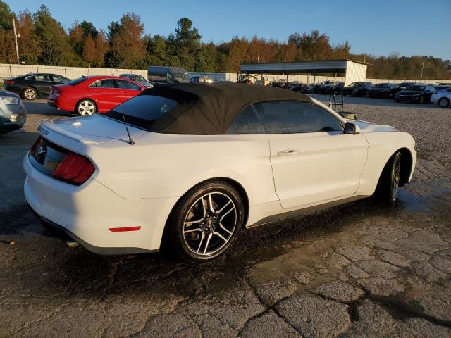 Photo 2 VIN: 1FATP8UH6J5109631 - FORD MUSTANG 