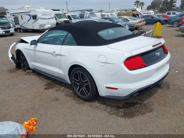 Photo 2 VIN: 1FATP8UH6J5110066 - FORD MUSTANG 