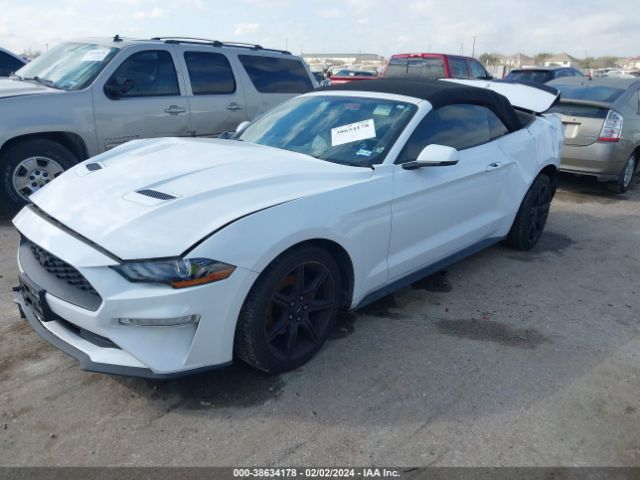 Photo 1 VIN: 1FATP8UH6J5124551 - FORD MUSTANG 