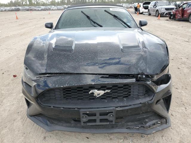 Photo 4 VIN: 1FATP8UH6J5124940 - FORD MUSTANG 