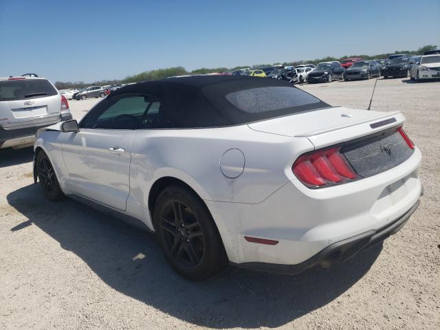 Photo 2 VIN: 1FATP8UH6J5157050 - FORD MUSTANG 