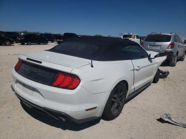 Photo 3 VIN: 1FATP8UH6J5157050 - FORD MUSTANG 