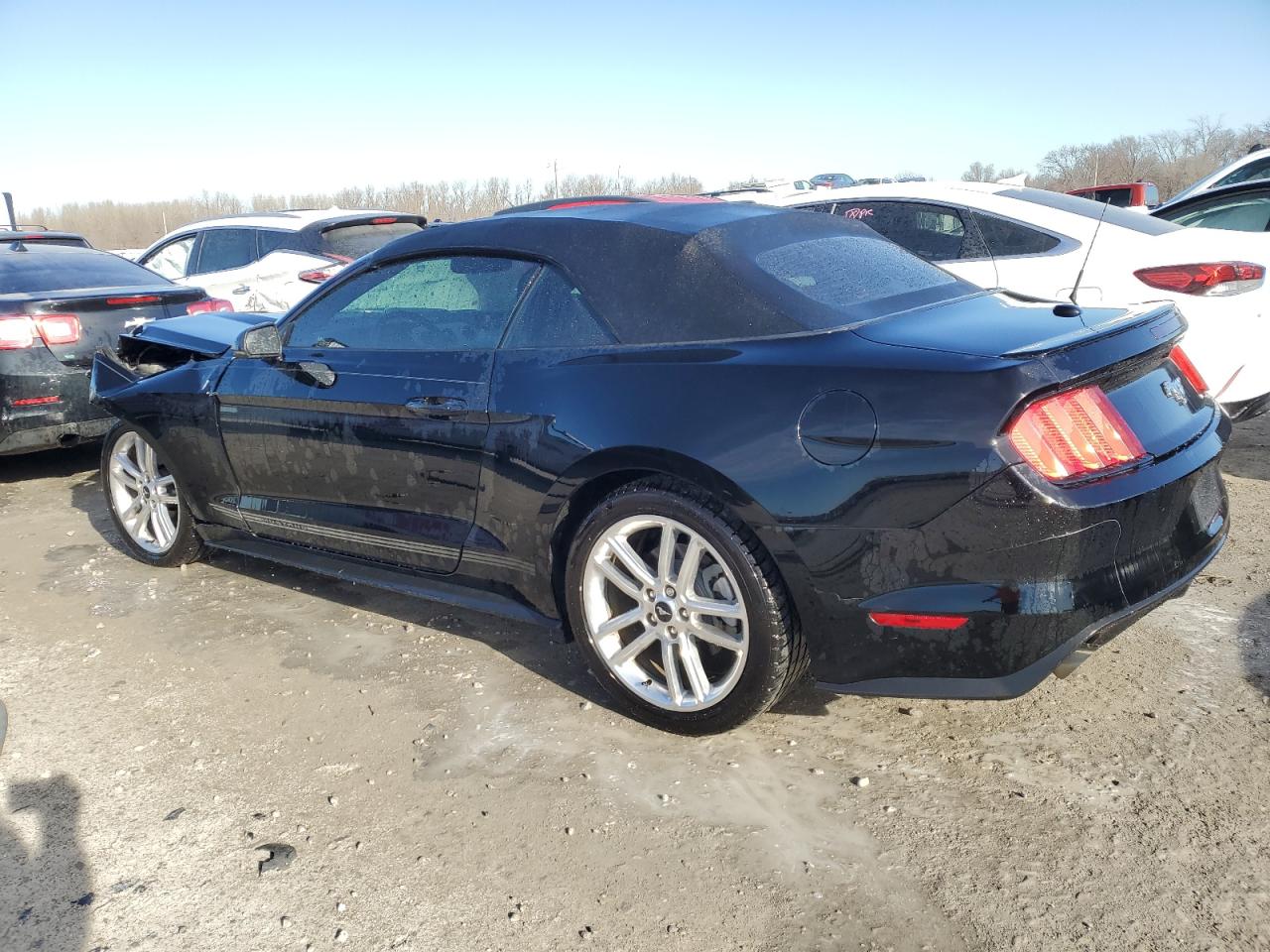 Photo 1 VIN: 1FATP8UH7H5276512 - FORD MUSTANG 