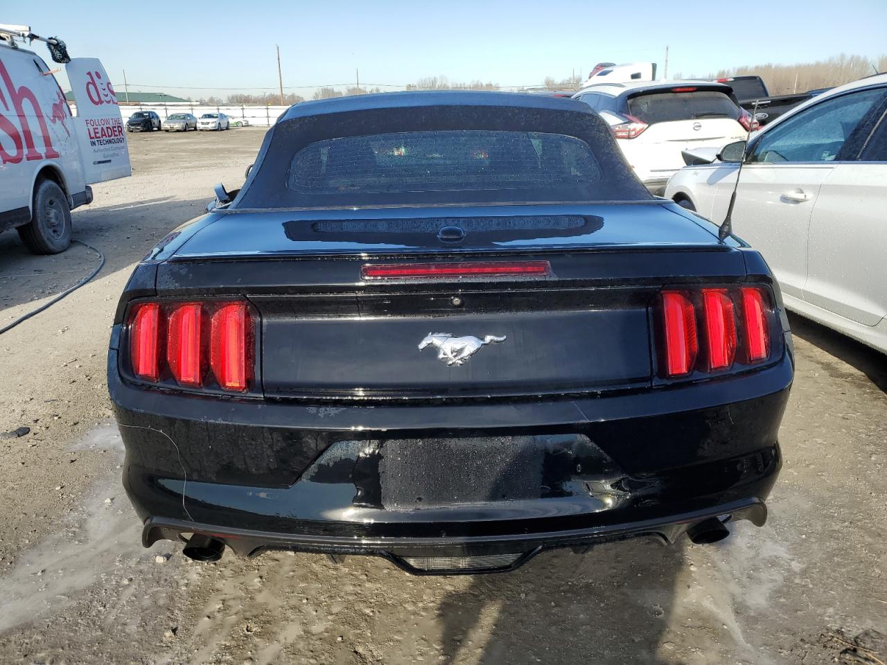 Photo 5 VIN: 1FATP8UH7H5276512 - FORD MUSTANG 