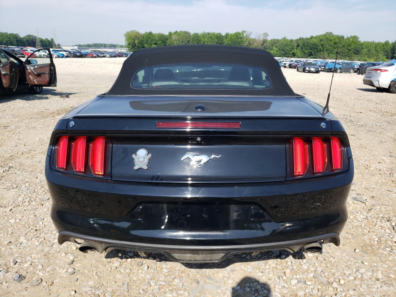 Photo 5 VIN: 1FATP8UH7H5278650 - FORD MUSTANG 