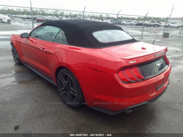 Photo 2 VIN: 1FATP8UH7J5111050 - FORD MUSTANG 