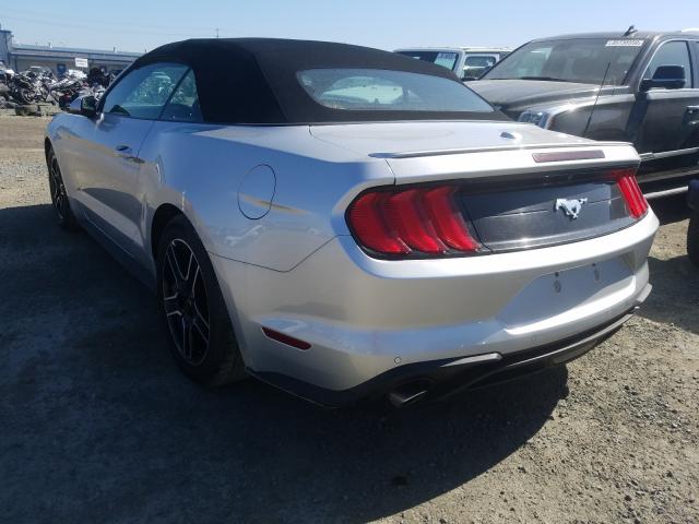 Photo 2 VIN: 1FATP8UH7J5177095 - FORD MUSTANG 