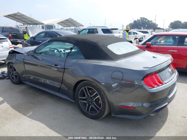 Photo 2 VIN: 1FATP8UH7L5112122 - FORD MUSTANG 