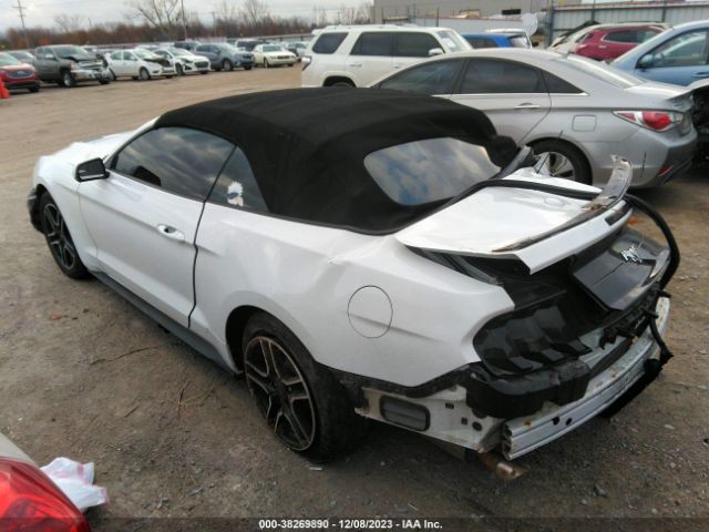 Photo 2 VIN: 1FATP8UH7L5131611 - FORD MUSTANG 