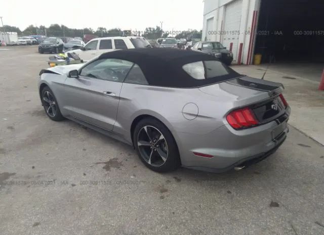 Photo 2 VIN: 1FATP8UH7L5142088 - FORD MUSTANG 