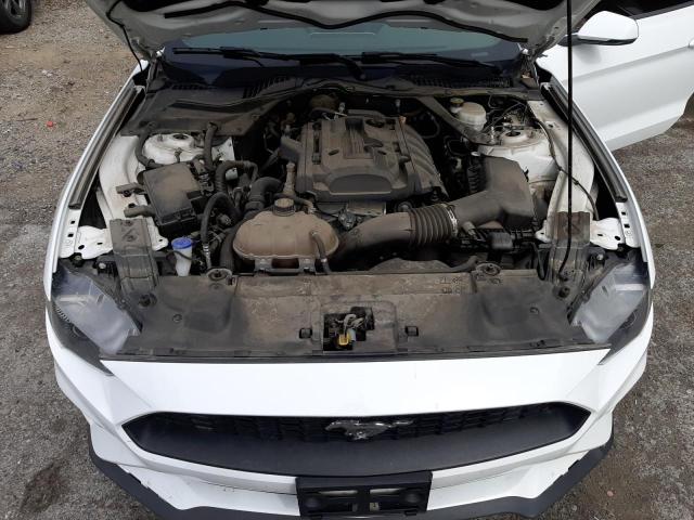 Photo 10 VIN: 1FATP8UH8L5111741 - FORD MUSTANG 