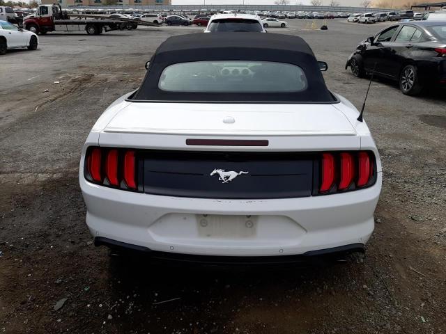 Photo 5 VIN: 1FATP8UH8L5111741 - FORD MUSTANG 