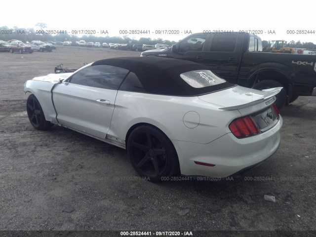 Photo 2 VIN: 1FATP8UH9G5243204 - FORD MUSTANG 