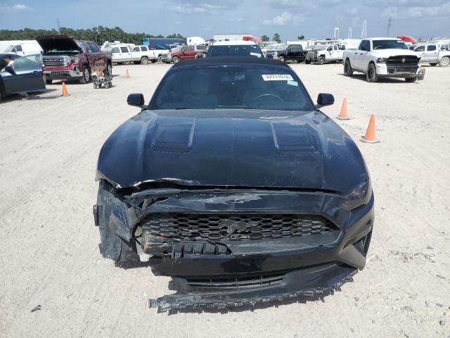 Photo 4 VIN: 1FATP8UH9J5105900 - FORD MUSTANG 