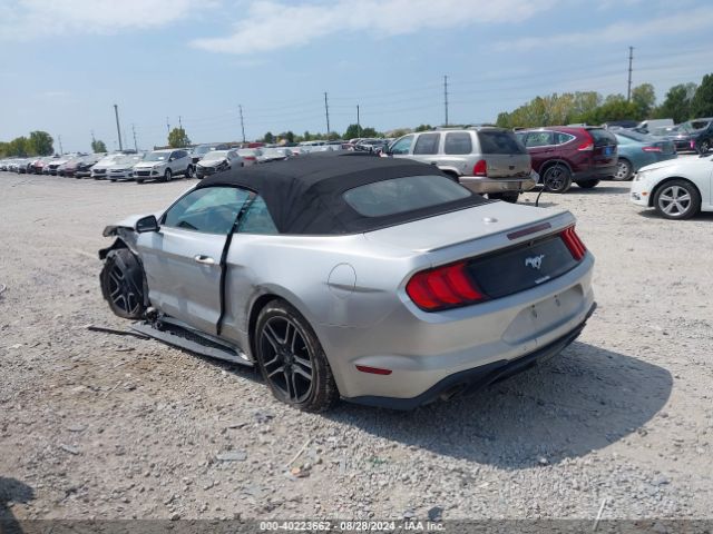 Photo 2 VIN: 1FATP8UH9J5115438 - FORD MUSTANG 