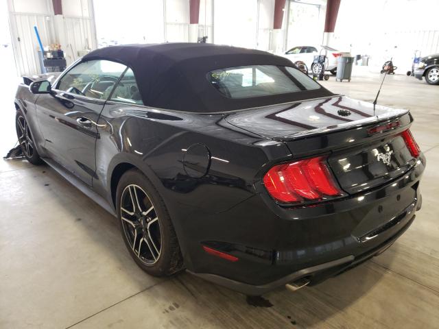 Photo 2 VIN: 1FATP8UH9J5117769 - FORD MUSTANG 