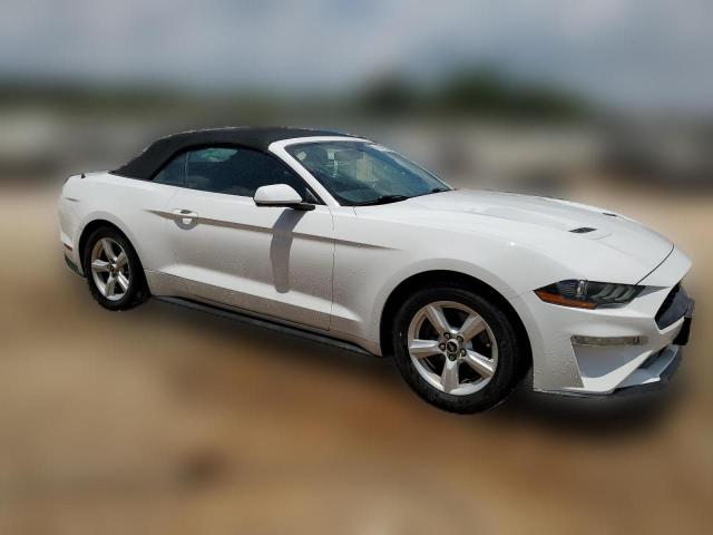 Photo 3 VIN: 1FATP8UH9J5121384 - FORD MUSTANG 