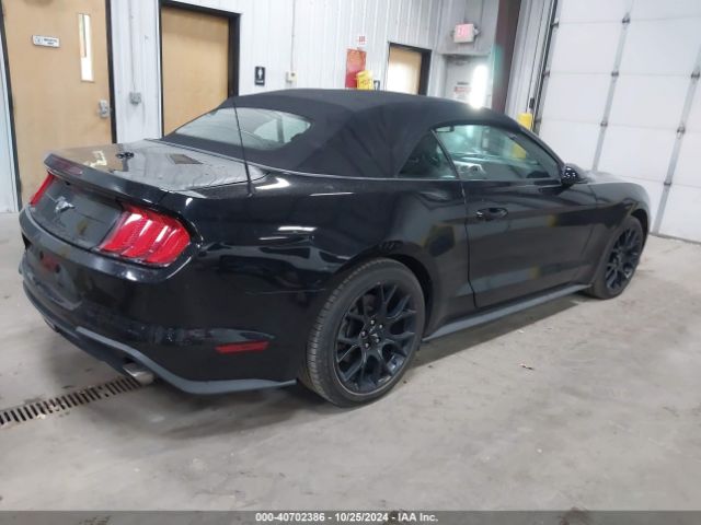 Photo 3 VIN: 1FATP8UH9J5161061 - FORD MUSTANG 