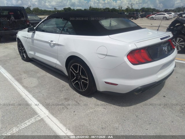 Photo 2 VIN: 1FATP8UH9L5121436 - FORD MUSTANG 