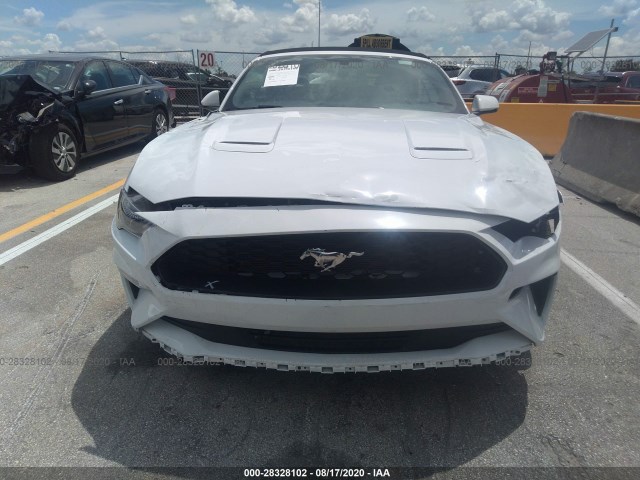 Photo 5 VIN: 1FATP8UH9L5121436 - FORD MUSTANG 