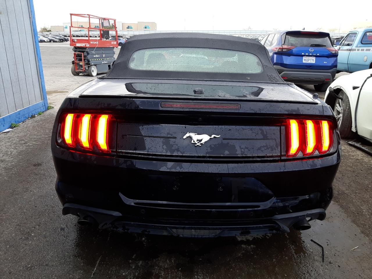 Photo 5 VIN: 1FATP8UH9N5106762 - FORD MUSTANG 