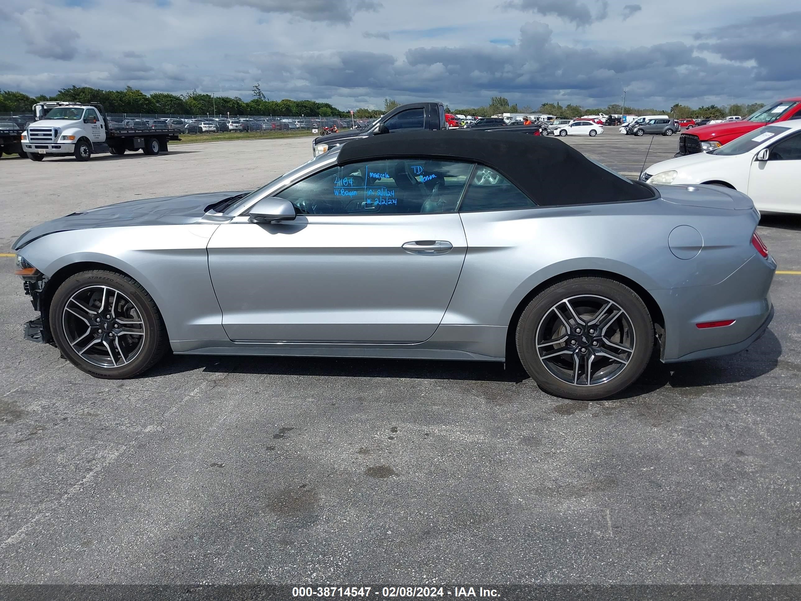 Photo 14 VIN: 1FATP8UH9N5124372 - FORD MUSTANG 