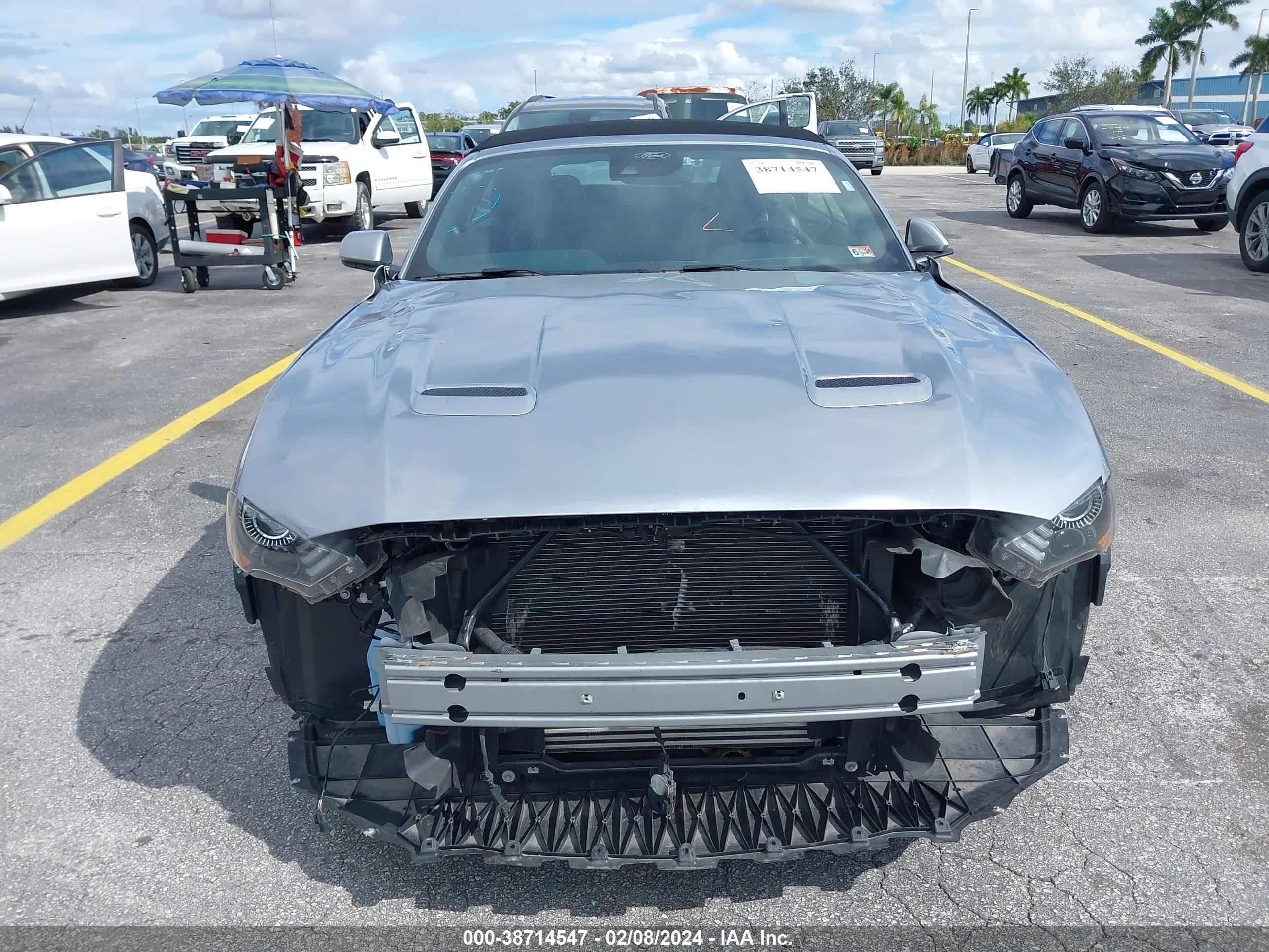 Photo 5 VIN: 1FATP8UH9N5124372 - FORD MUSTANG 