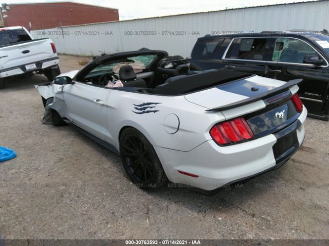 Photo 2 VIN: 1FATP8UHXH5278139 - FORD MUSTANG 