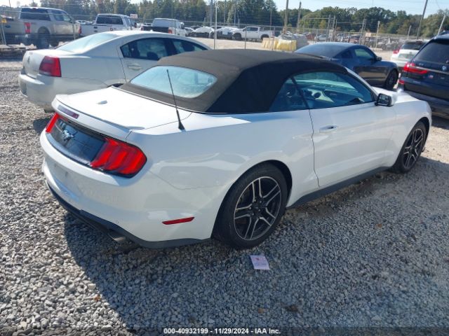 Photo 3 VIN: 1FATP8UHXJ5109499 - FORD MUSTANG 