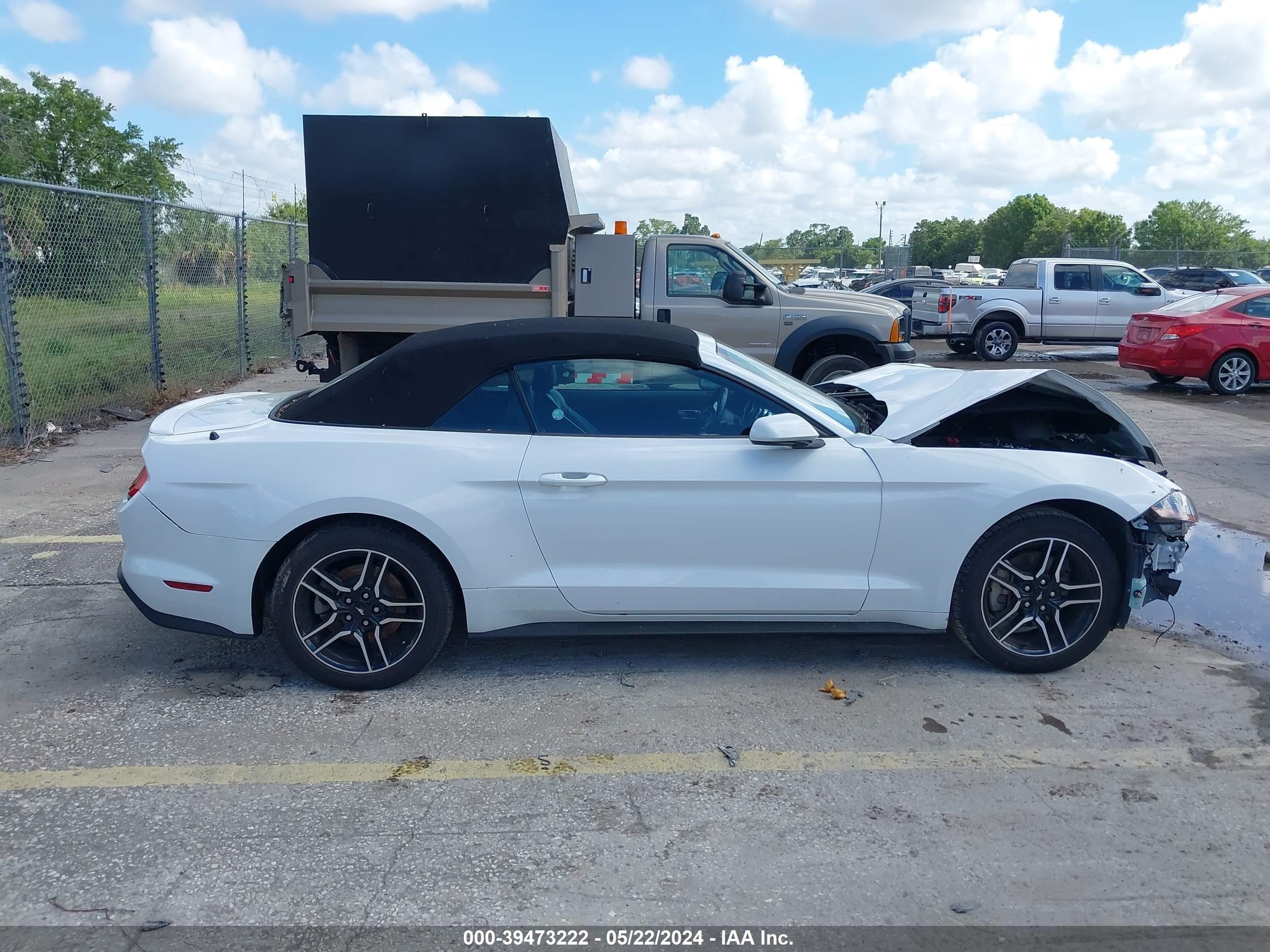 Photo 12 VIN: 1FATP8UHXP5104697 - FORD MUSTANG 