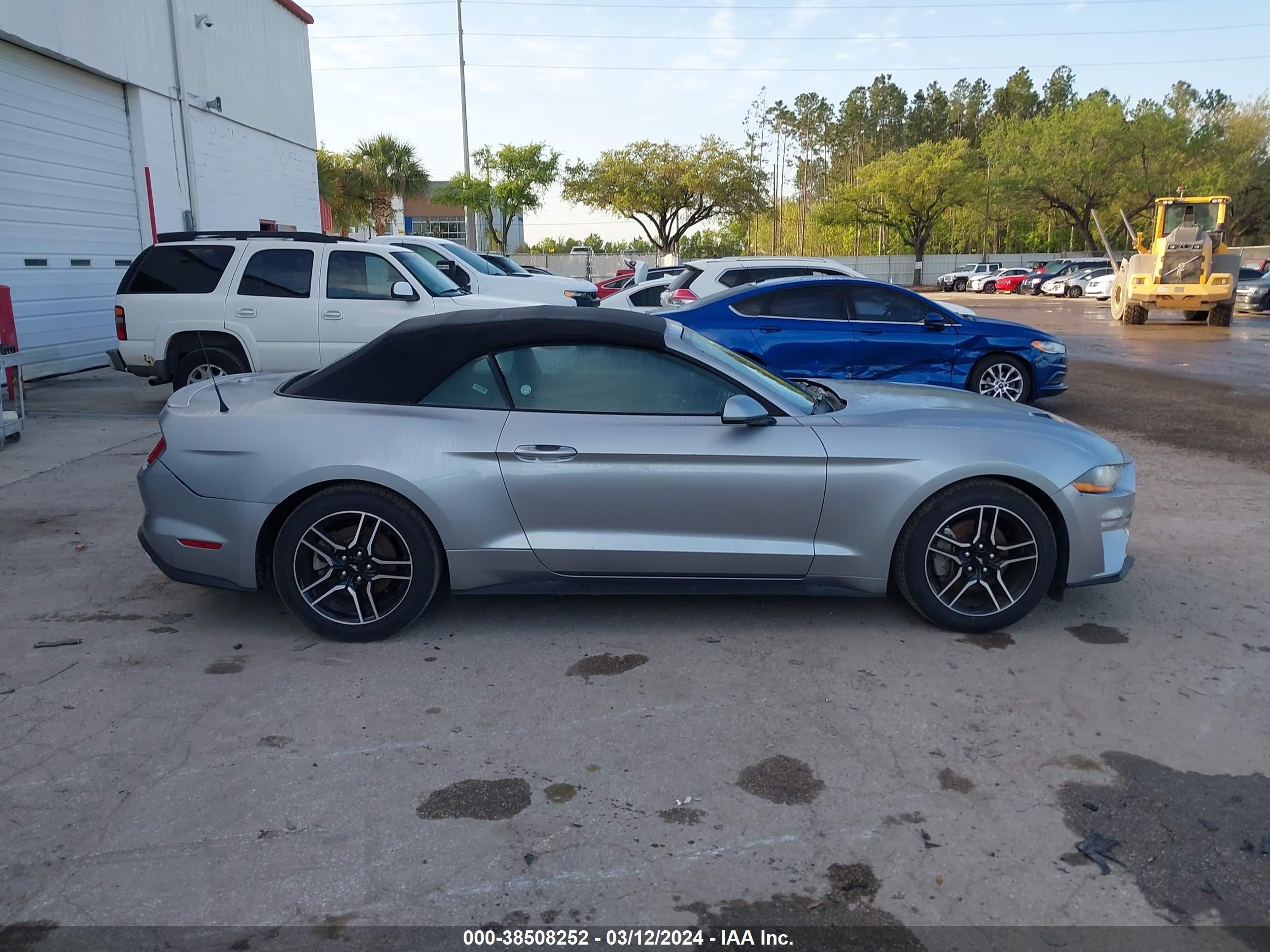 Photo 12 VIN: 1FATP8UHXP5109706 - FORD MUSTANG 