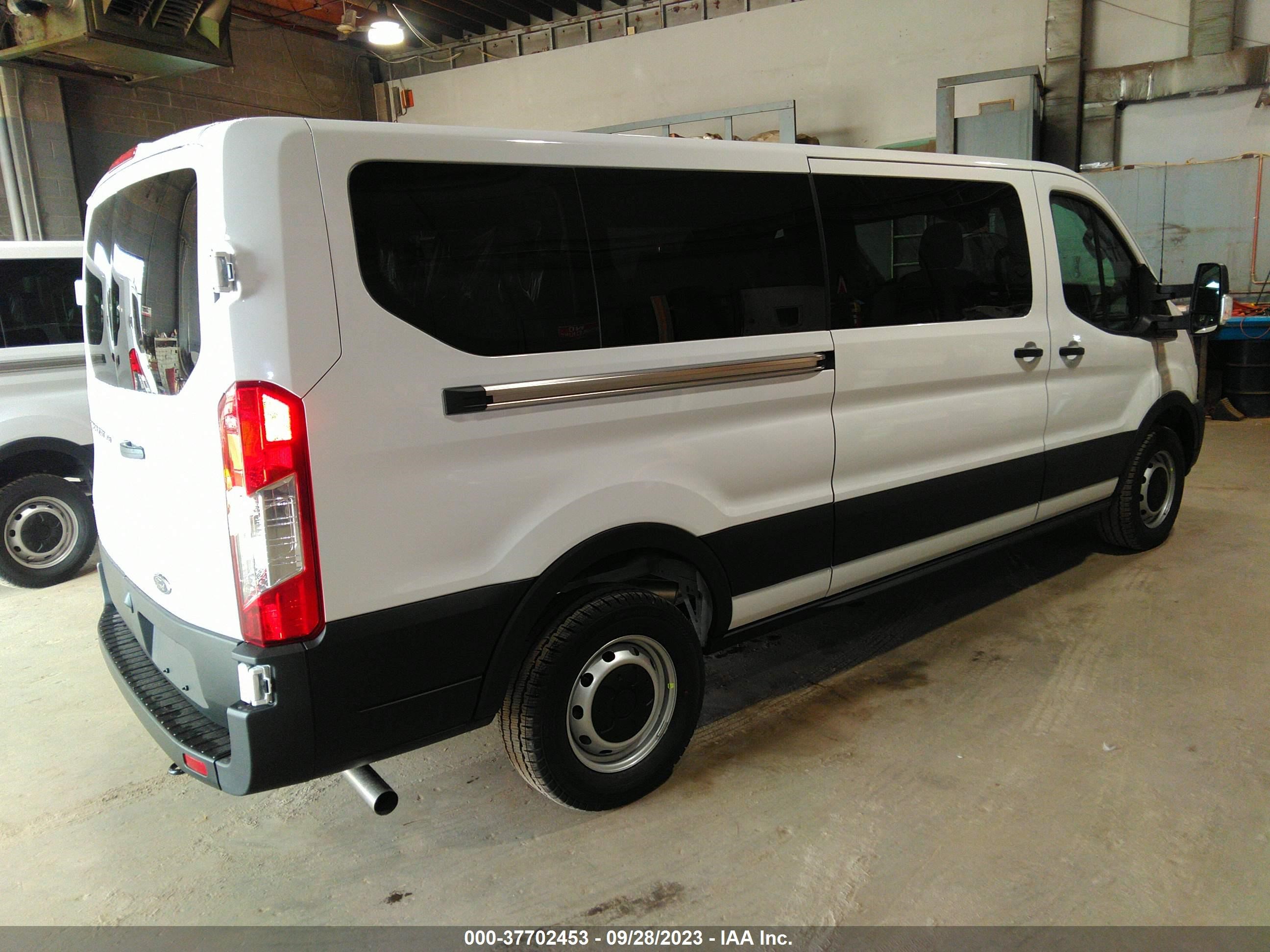 Photo 3 VIN: 1FBAX2Y84PKB57670 - FORD TRANSIT 