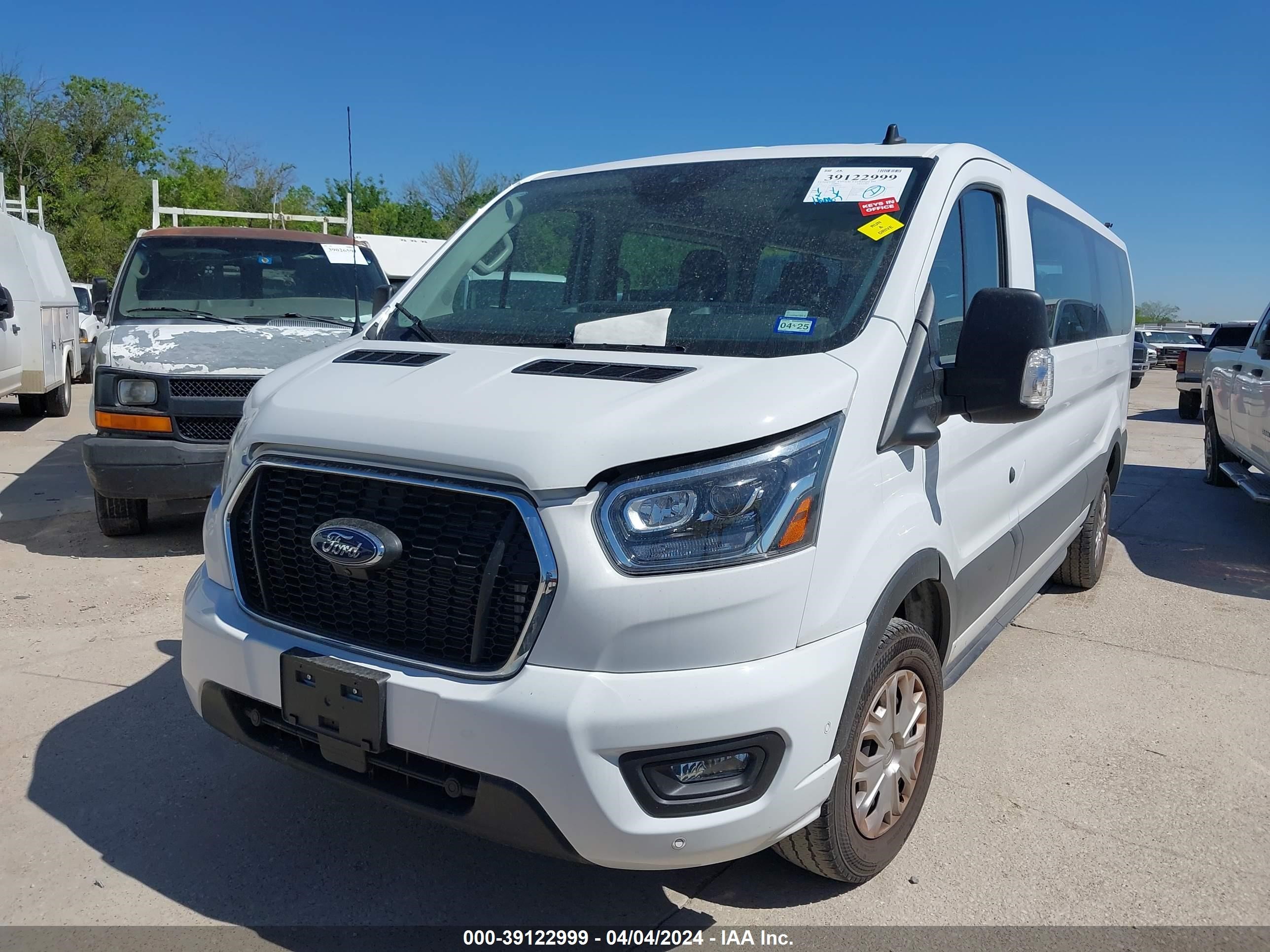 Photo 1 VIN: 1FBAX2Y8XPKB08179 - FORD NULL 