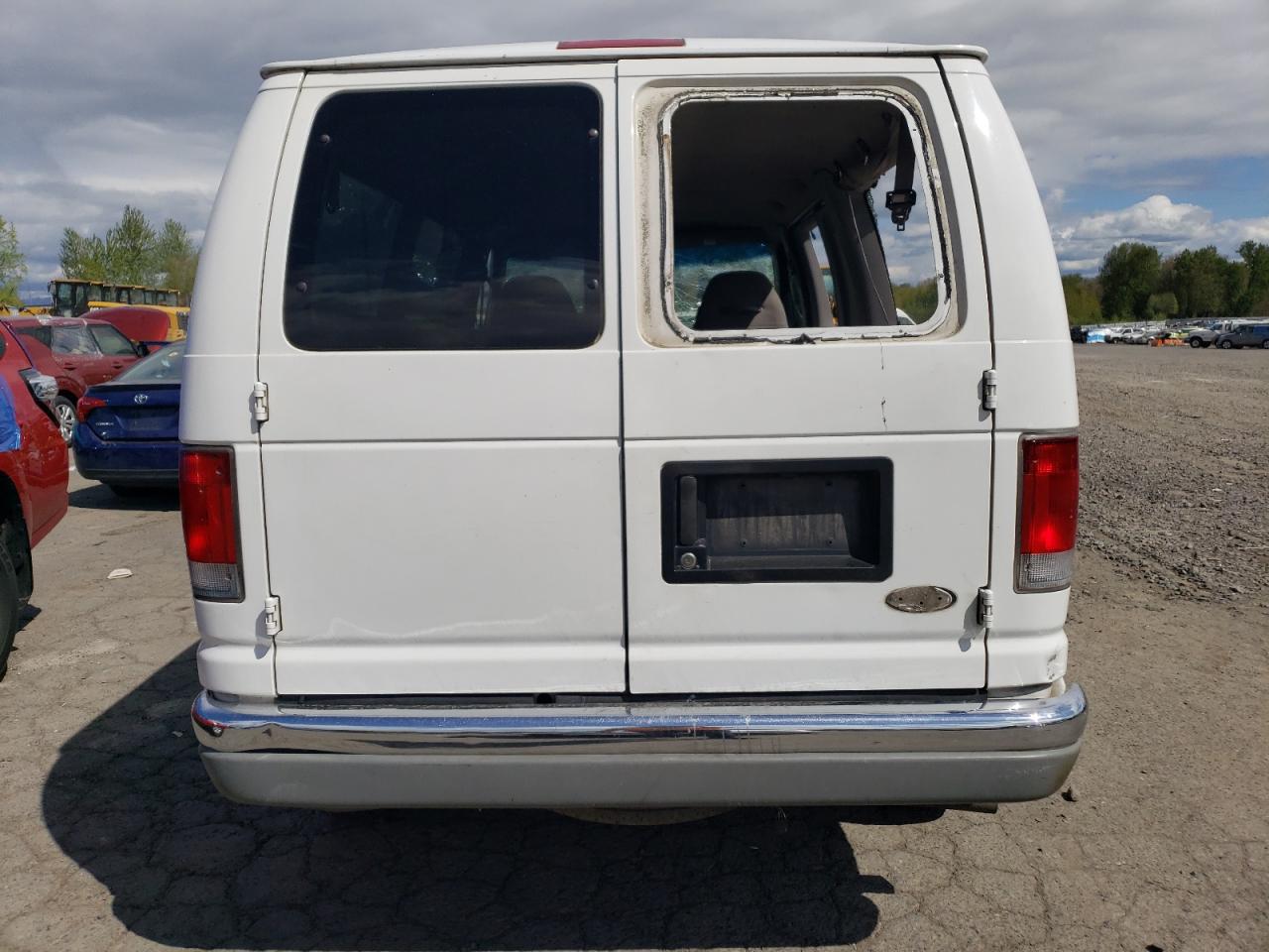 Photo 5 VIN: 1FBNE31L0WHB83612 - FORD ECONOLINE 