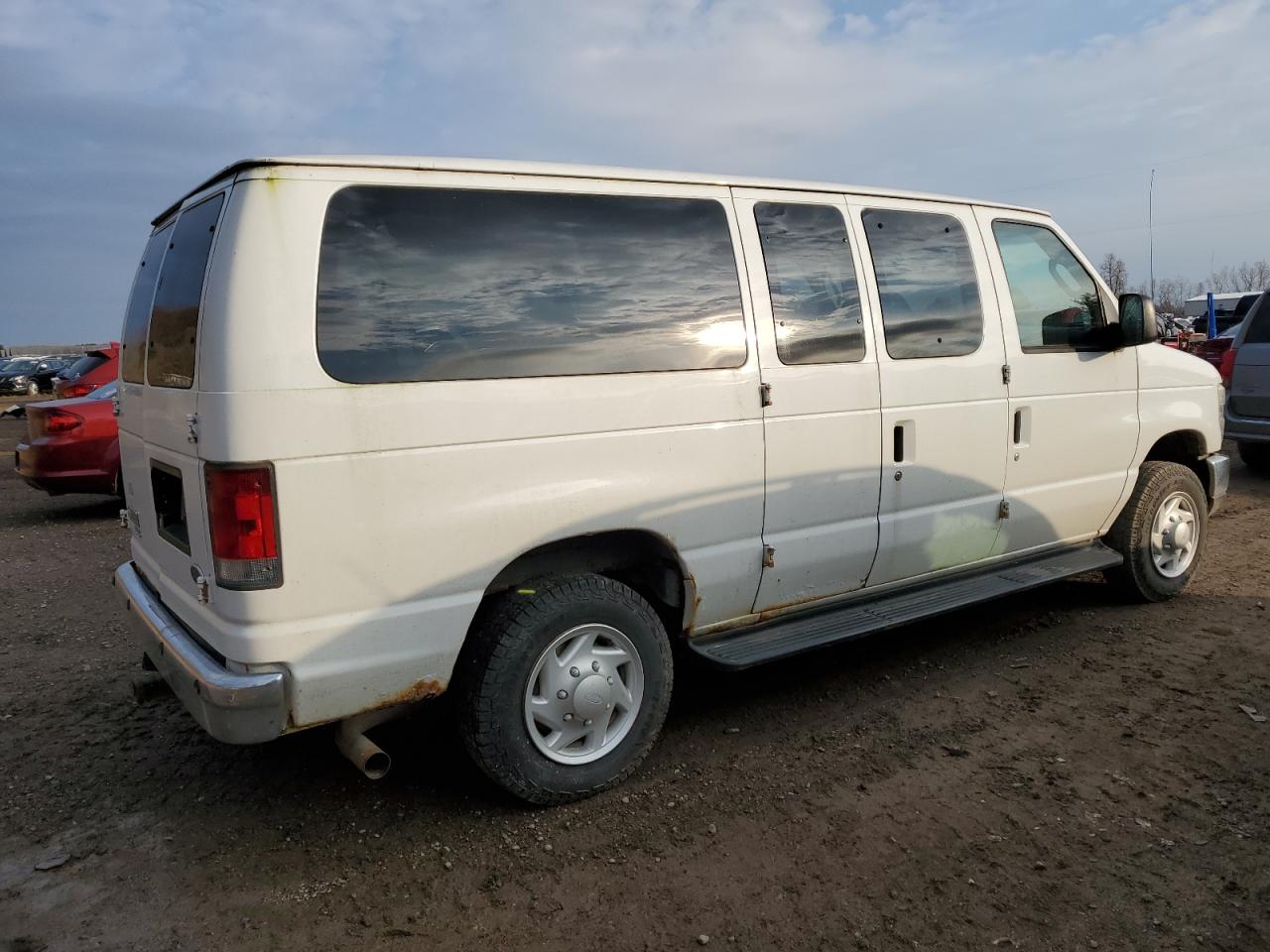 Photo 2 VIN: 1FBNE31L28DB14947 - FORD ECONOLINE 