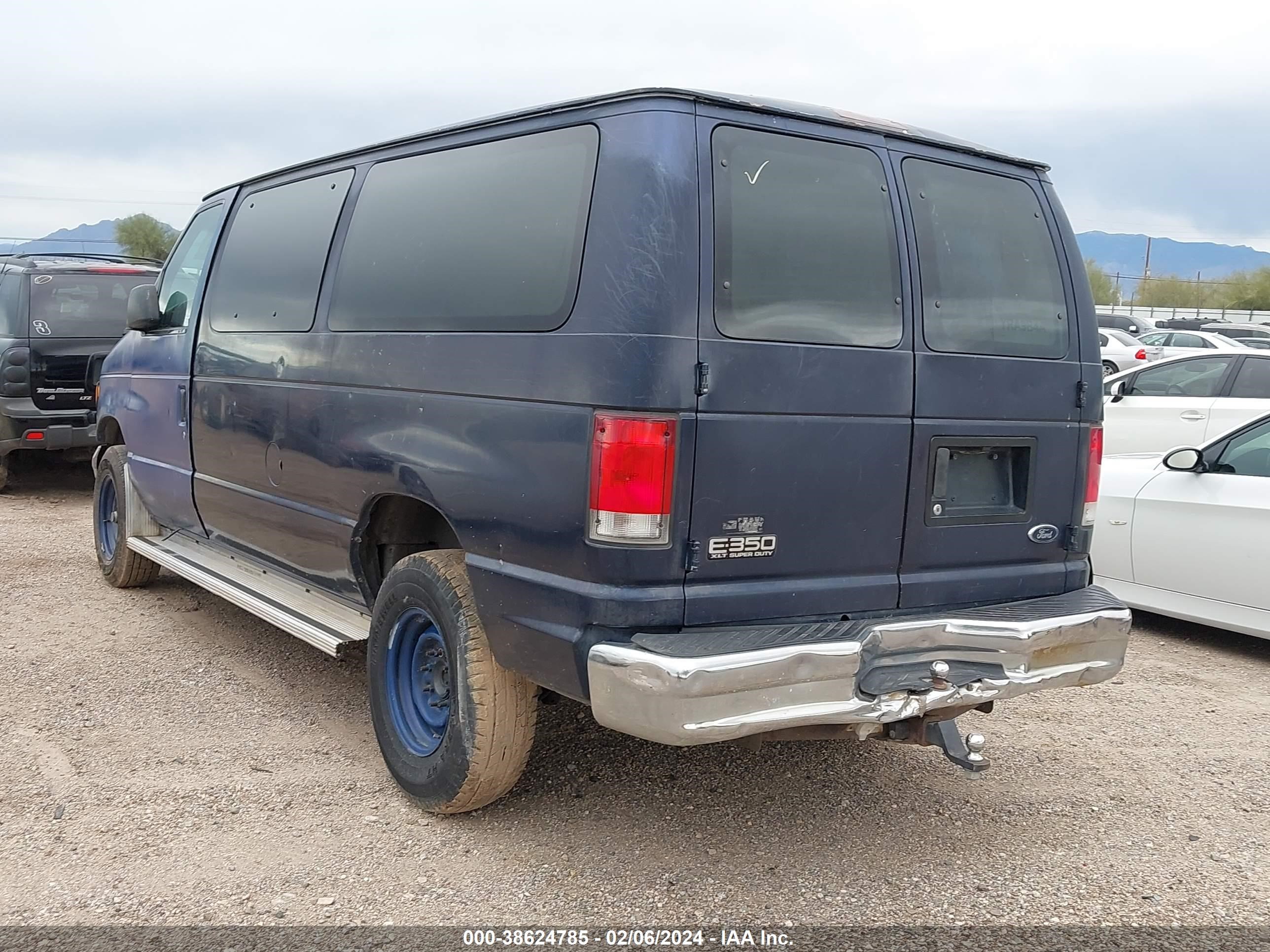 Photo 2 VIN: 1FBNE31L31HA12846 - FORD ECONOLINE 