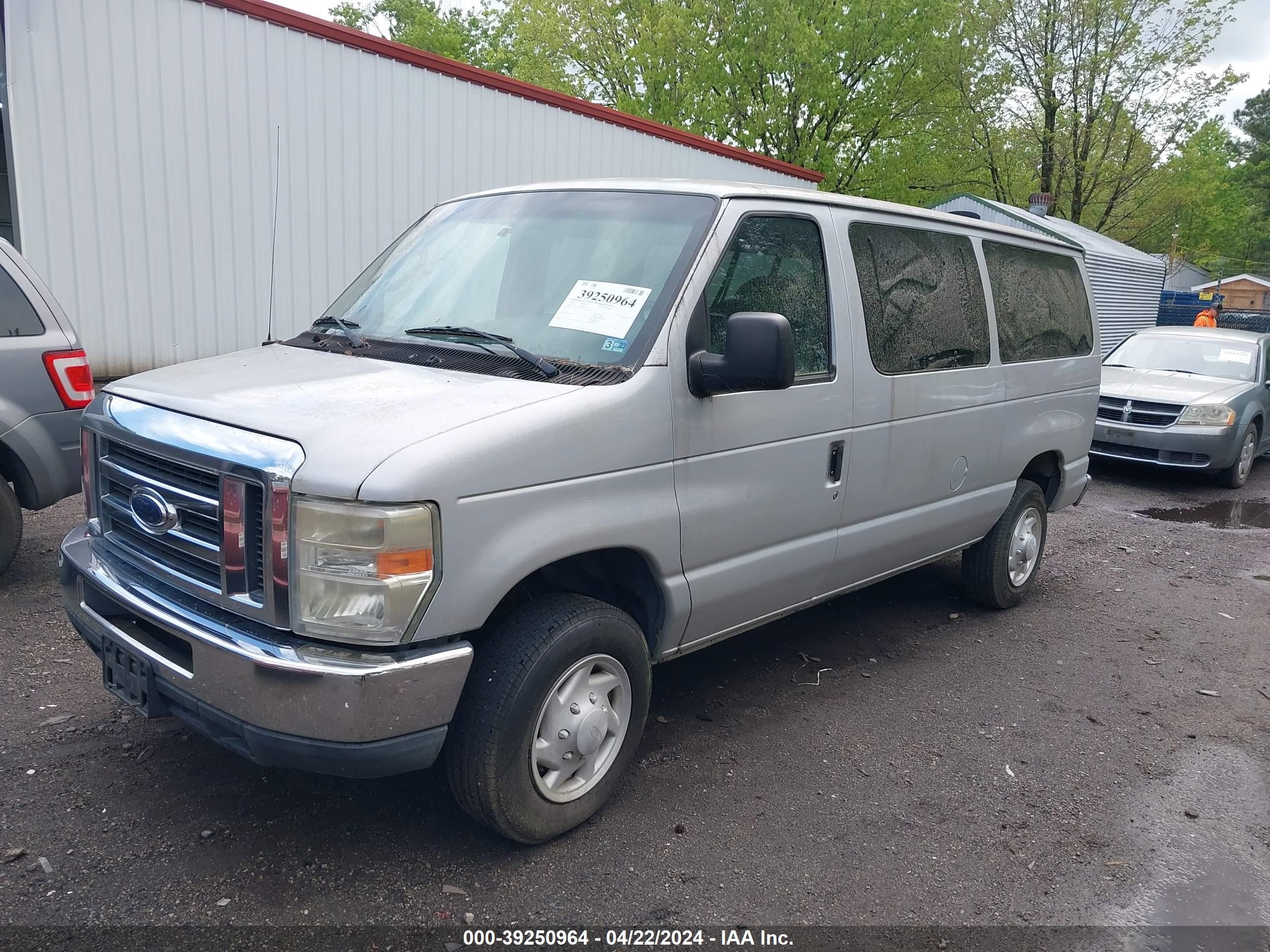 Photo 1 VIN: 1FBNE31L78DB47121 - FORD ECONOLINE 