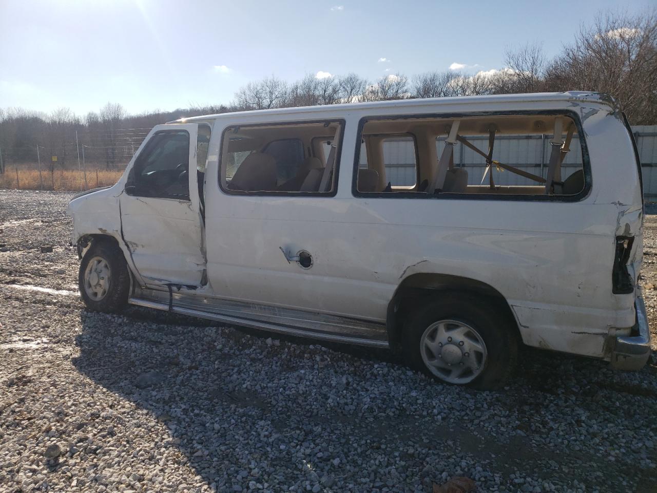 Photo 1 VIN: 1FBNE31LX4HA57948 - FORD ECONOLINE 