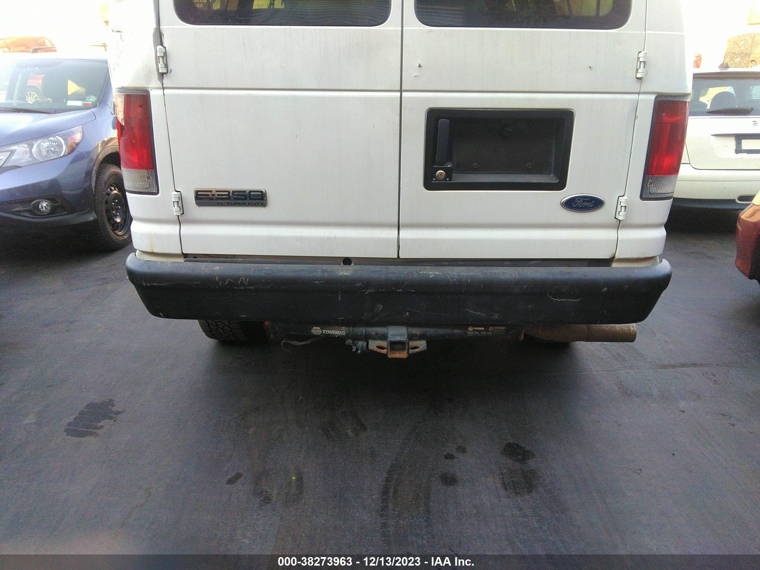 Photo 11 VIN: 1FBNE31P26DA46584 - FORD ECONOLINE 