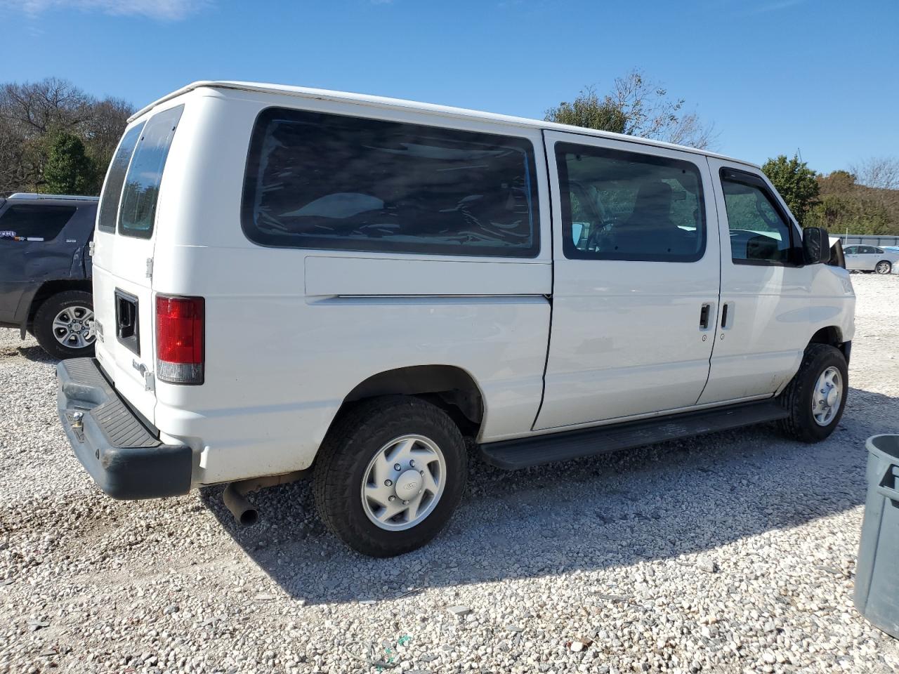 Photo 2 VIN: 1FBNE3BL0CDA86282 - FORD ECONOLINE 