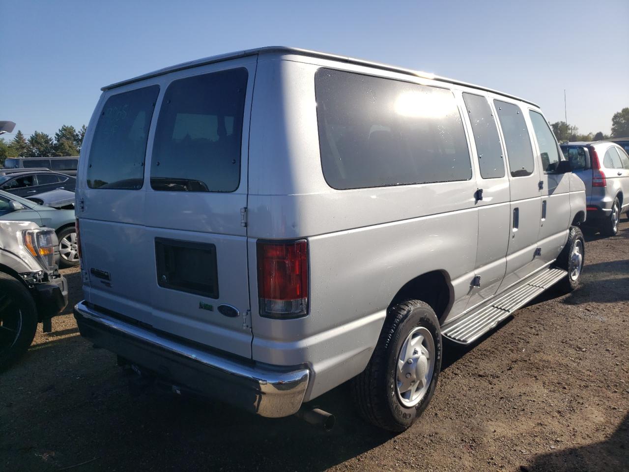 Photo 2 VIN: 1FBNE3BL5CDA28698 - FORD ECONOLINE 