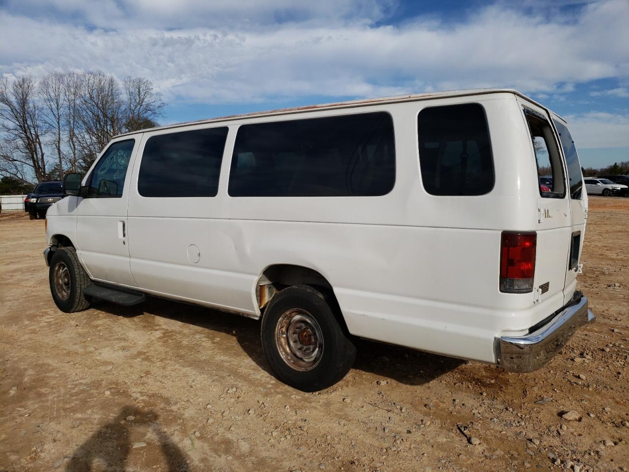 Photo 1 VIN: 1FBSS31L44HB02698 - FORD ECONOLINE 