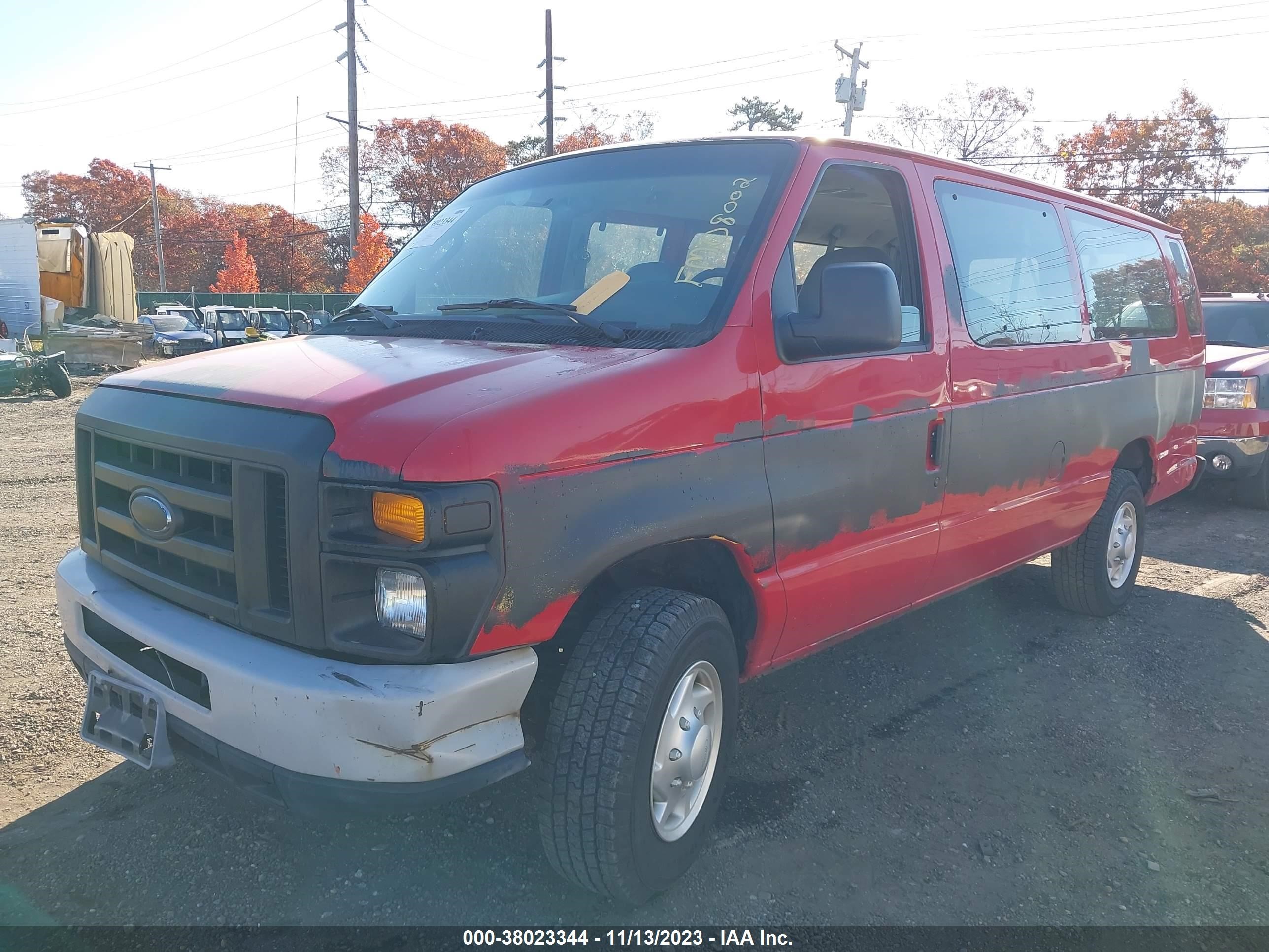 Photo 1 VIN: 1FBSS31L48DA98991 - FORD ECONOLINE 