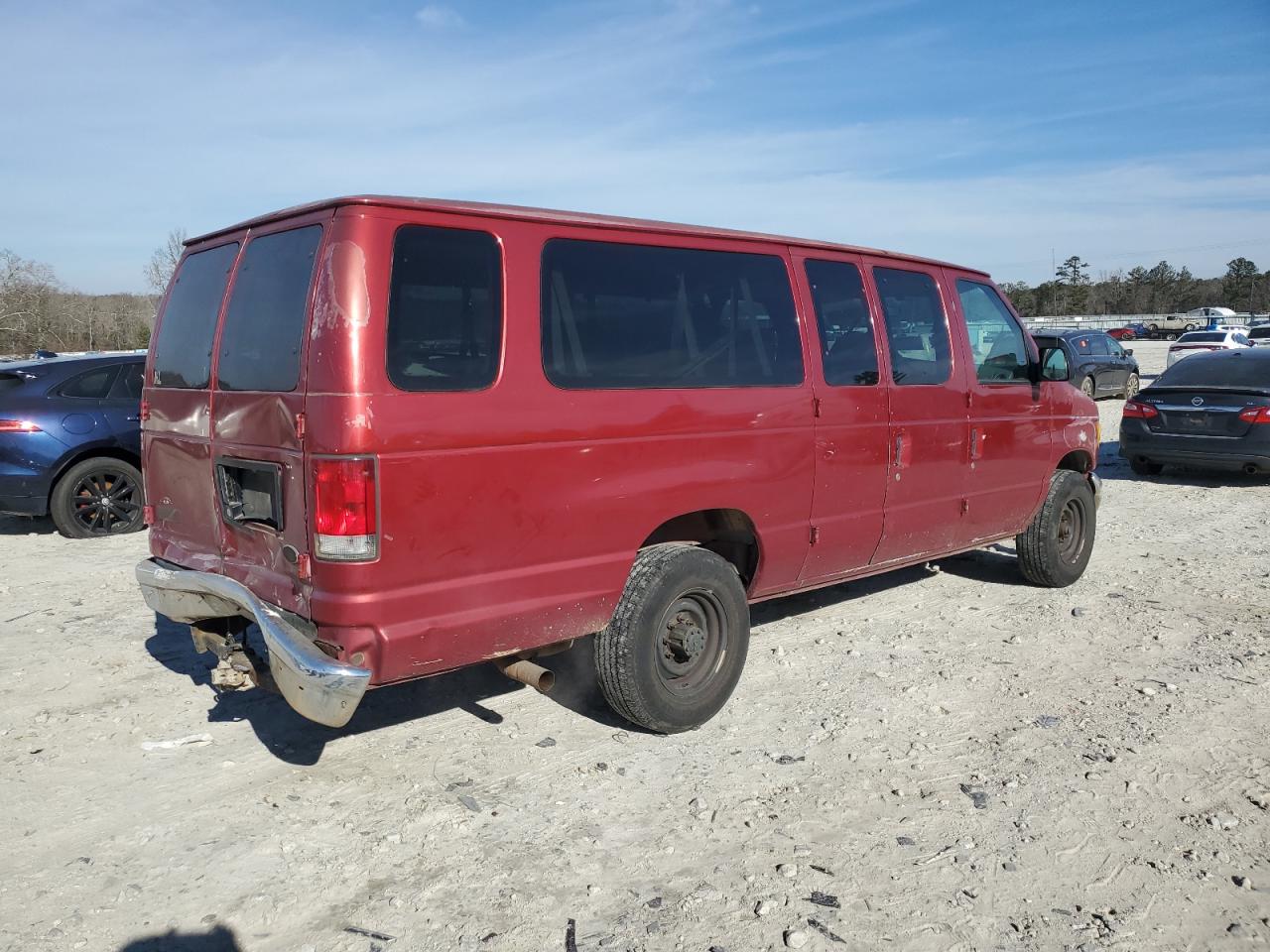 Photo 2 VIN: 1FBSS31L4YHB72773 - FORD ECONOLINE 