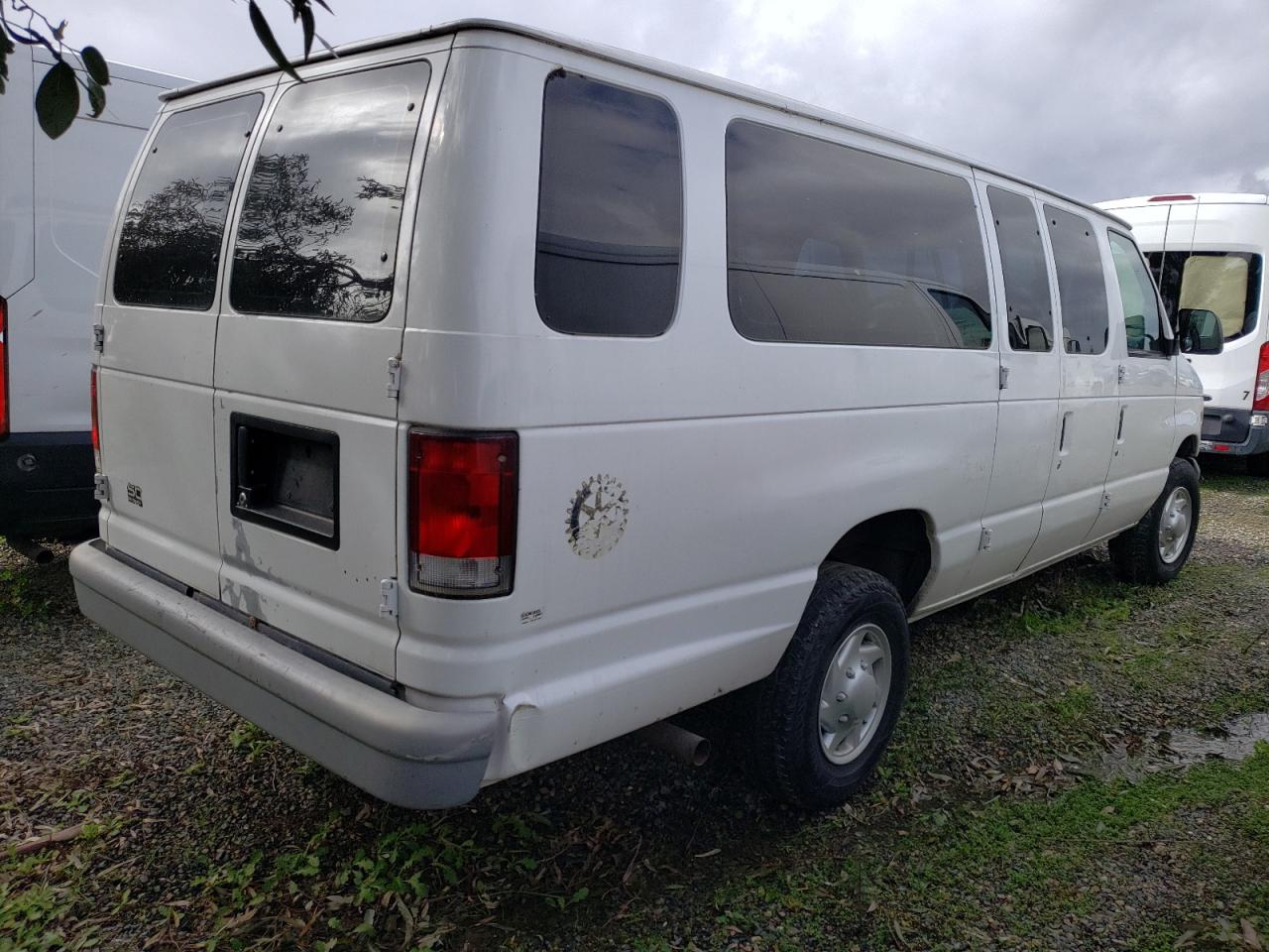 Photo 3 VIN: 1FBSS31L9YHA45162 - FORD ECONOLINE 