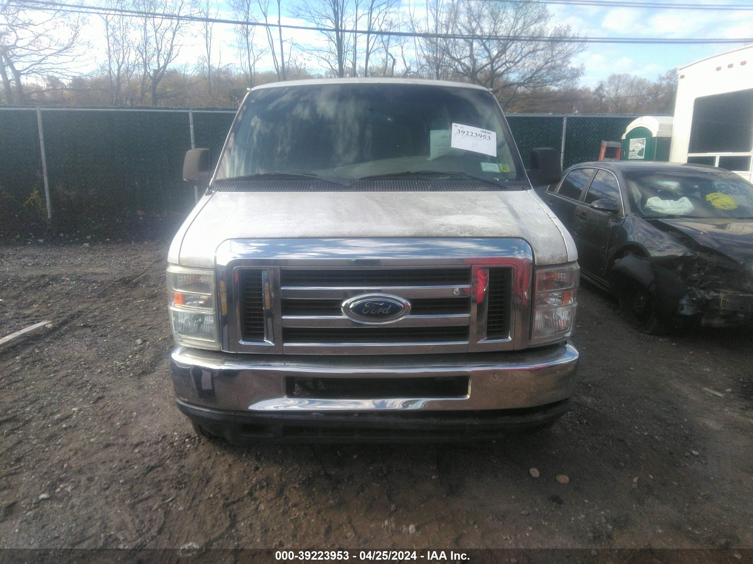 Photo 9 VIN: 1FBSS31LX8DB22273 - FORD NULL 